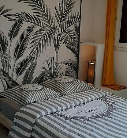 Apartament Les Anones Saint-Gilles Les Bains Zewnętrze zdjęcie