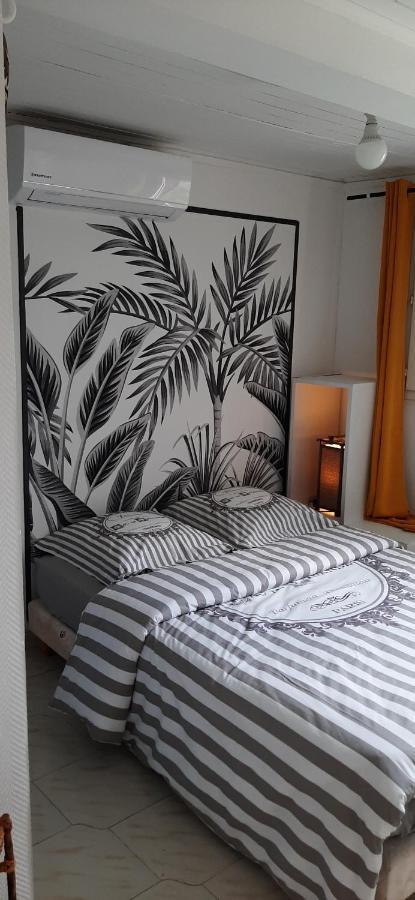 Apartament Les Anones Saint-Gilles Les Bains Zewnętrze zdjęcie