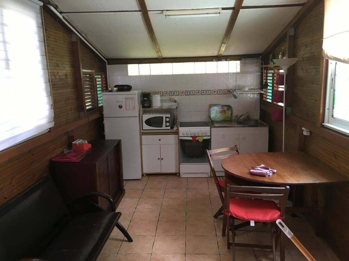 Apartament Les Anones Saint-Gilles Les Bains Zewnętrze zdjęcie