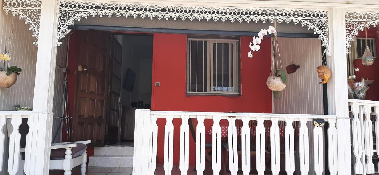Apartament Les Anones Saint-Gilles Les Bains Zewnętrze zdjęcie