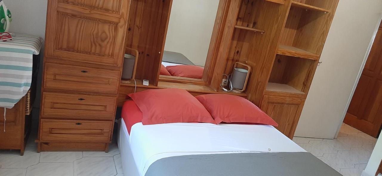 Apartament Les Anones Saint-Gilles Les Bains Zewnętrze zdjęcie